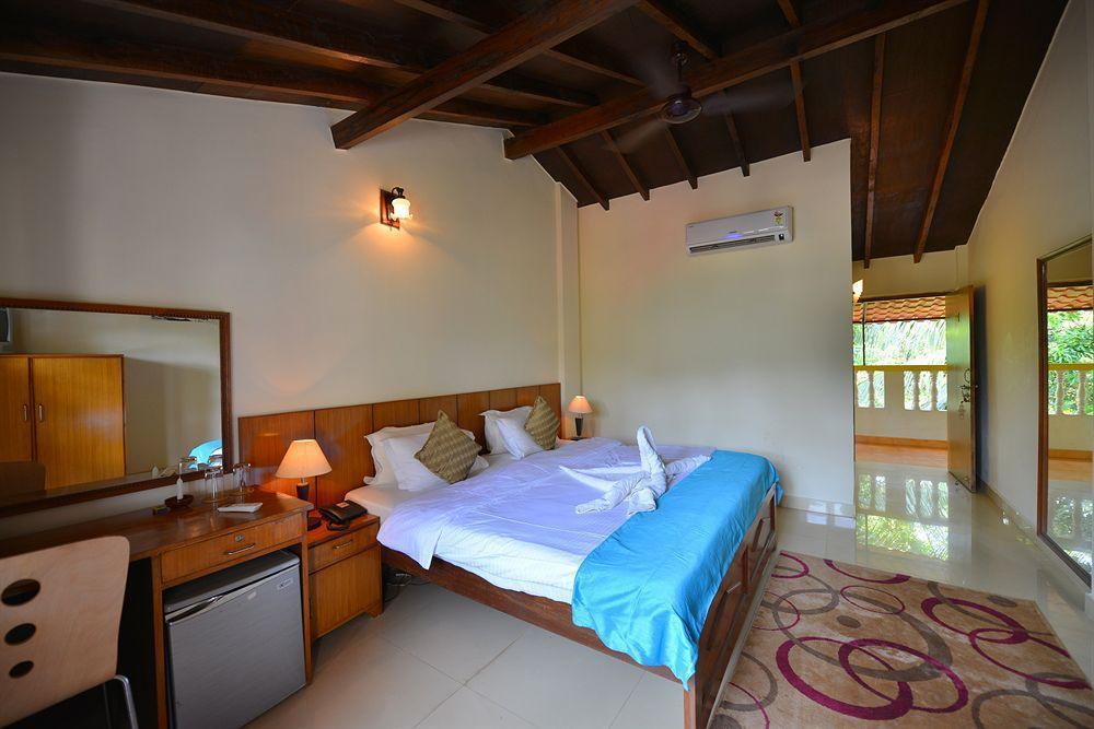 Silver Sands Sunshine - Angaara सहारा Candolim